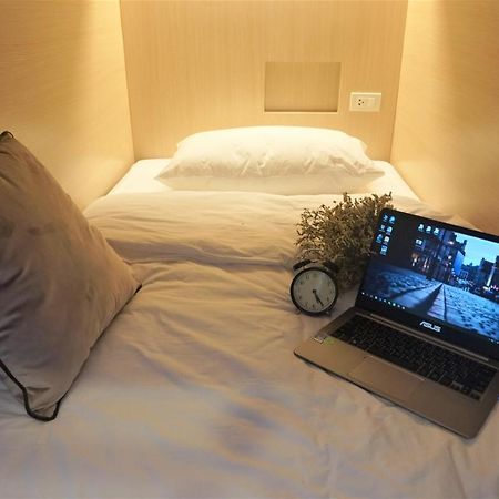 Naratel Hostel Bangkok Eksteriør billede