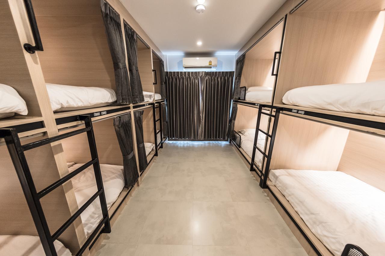 Naratel Hostel Bangkok Eksteriør billede