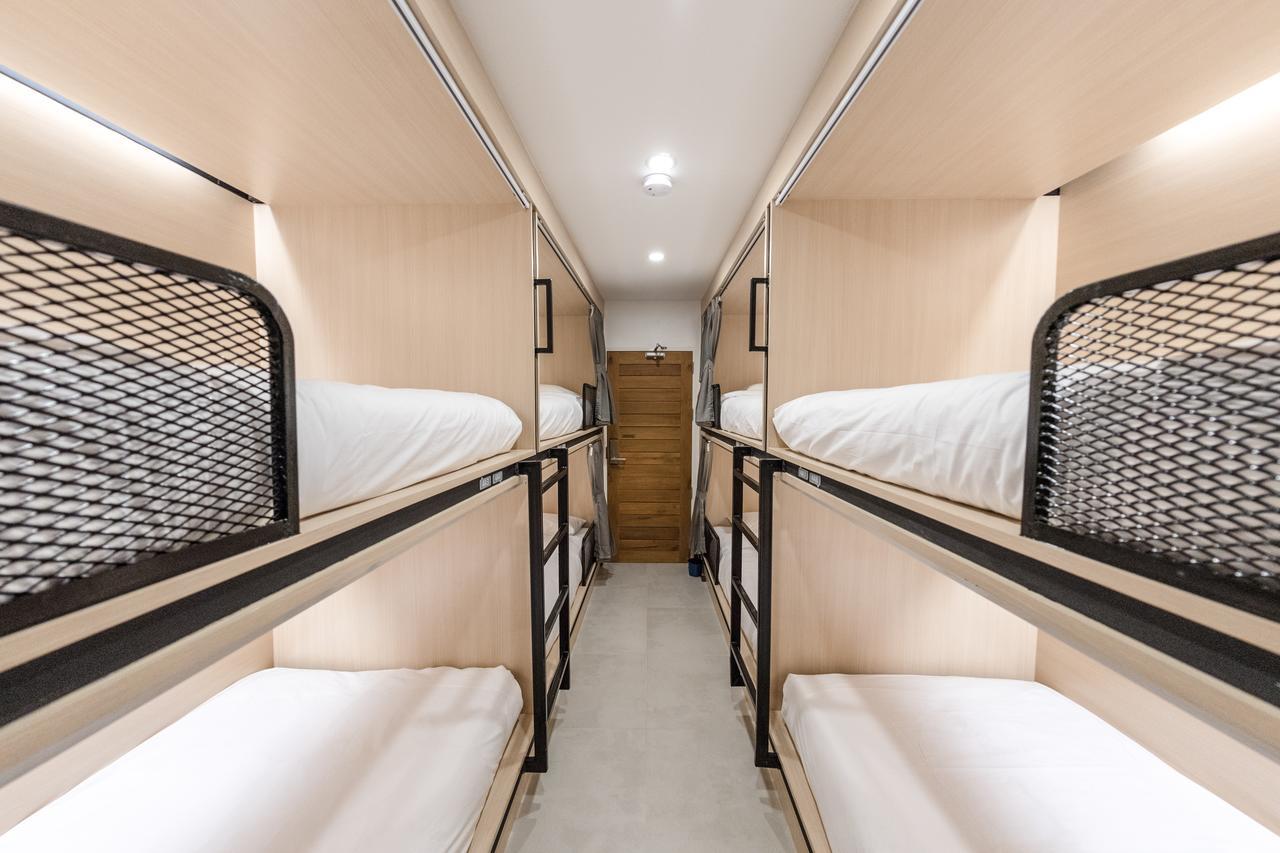 Naratel Hostel Bangkok Eksteriør billede