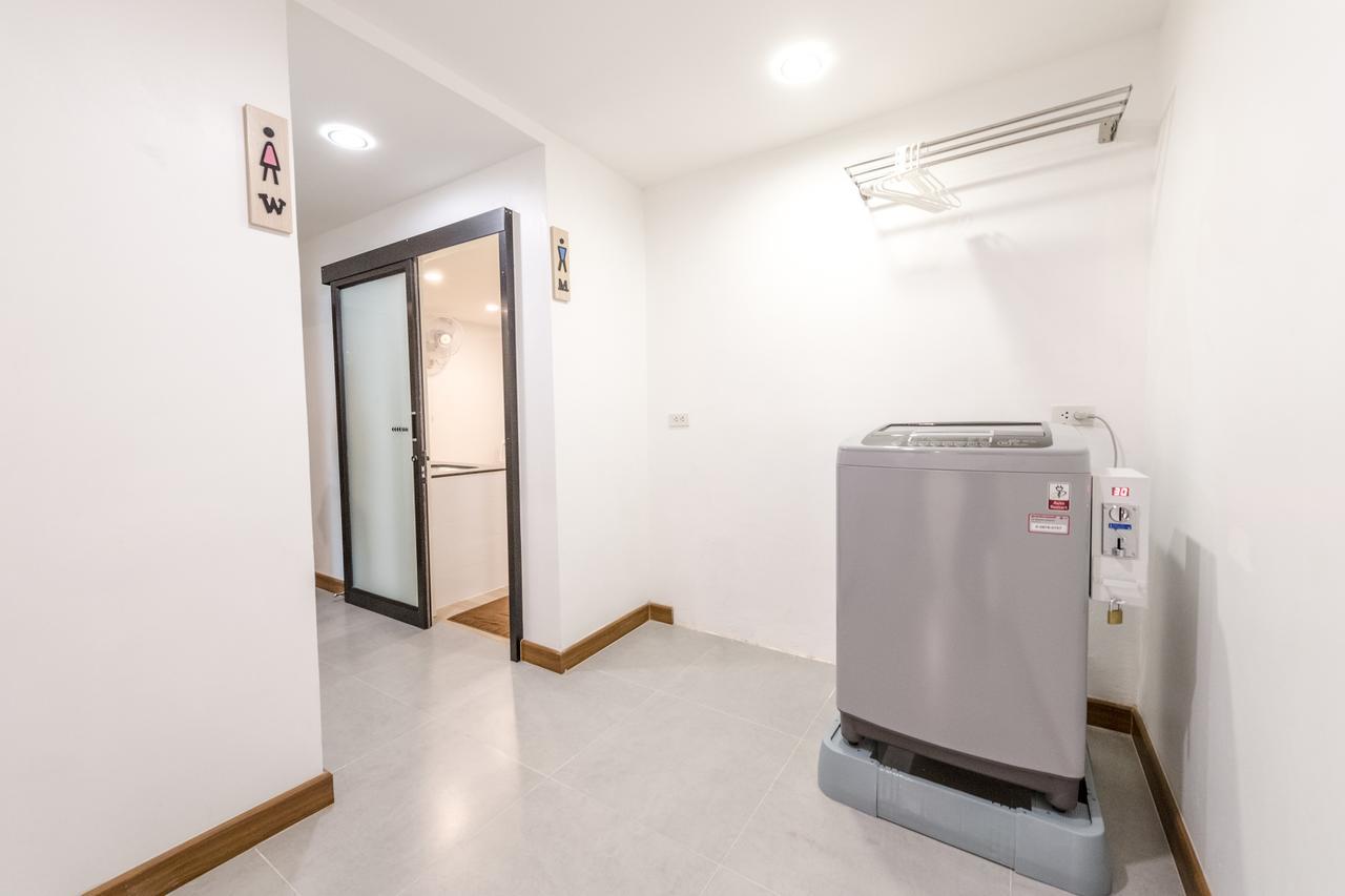 Naratel Hostel Bangkok Eksteriør billede