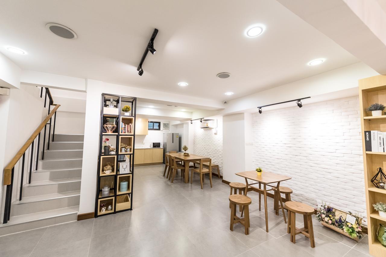 Naratel Hostel Bangkok Eksteriør billede