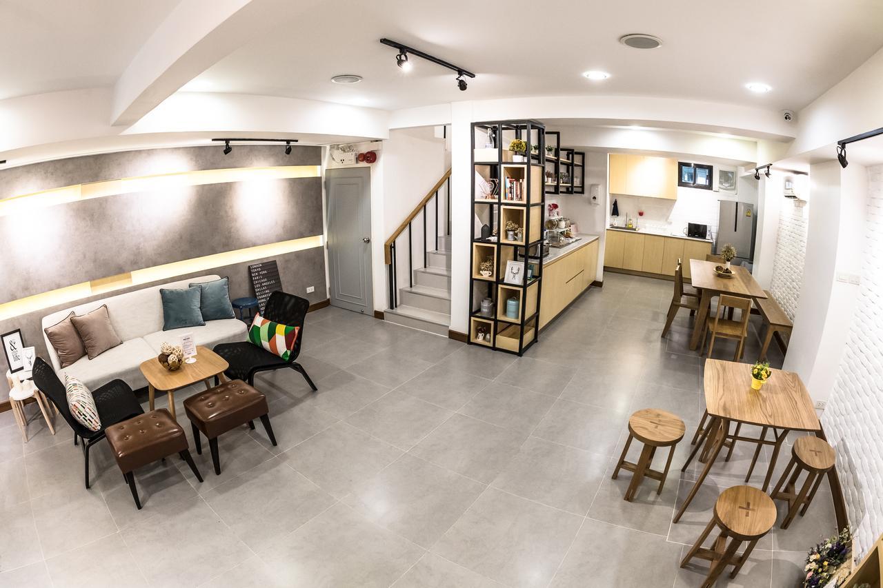 Naratel Hostel Bangkok Eksteriør billede