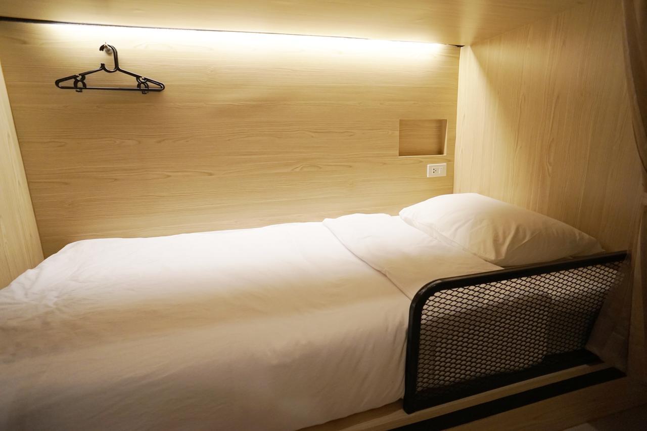 Naratel Hostel Bangkok Eksteriør billede